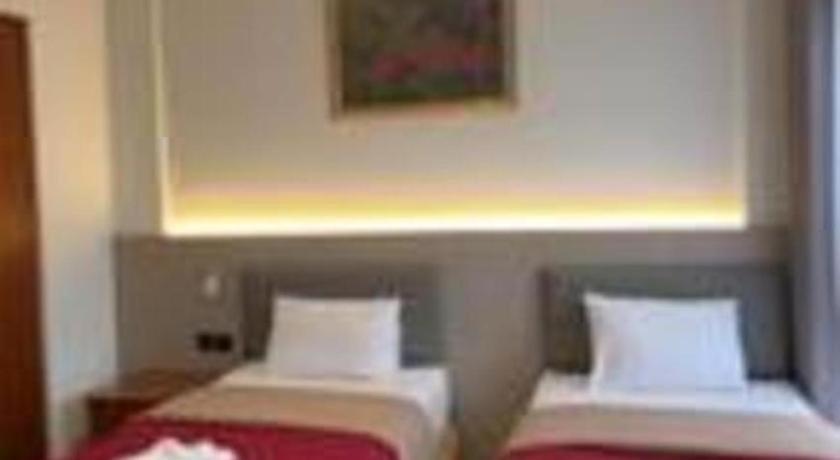 Hotel Pondok Remaja Pgi Puncak Kültér fotó